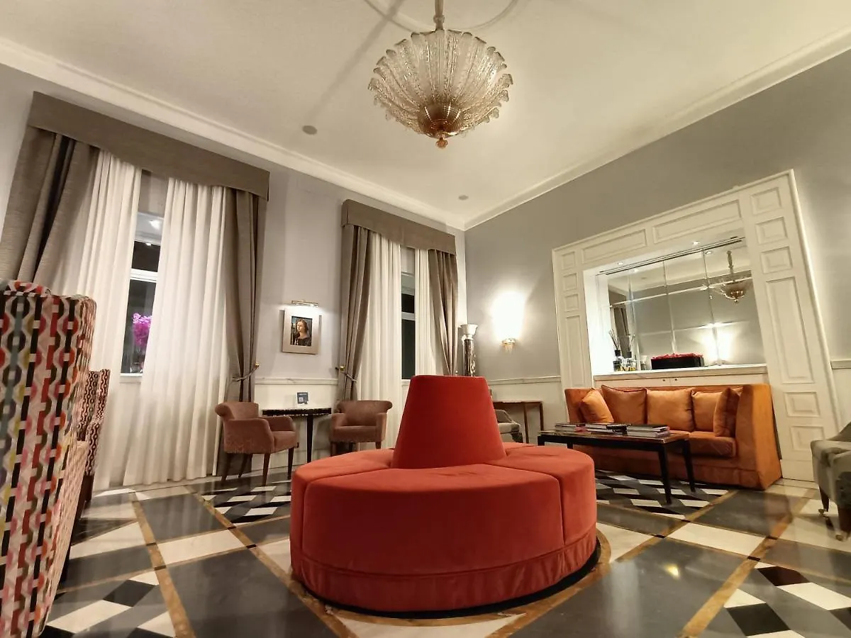 Hotel Savoy Rome