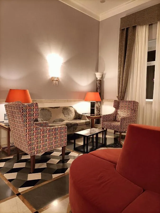 Hotel Savoy Rome 4*,  Italie