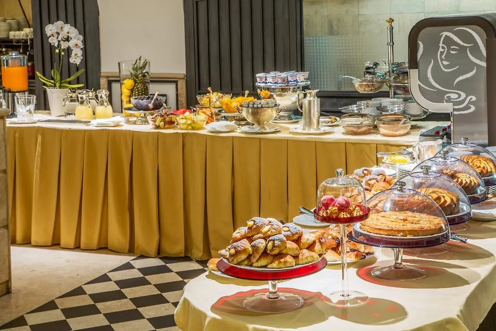 Hotel Savoy Rome
